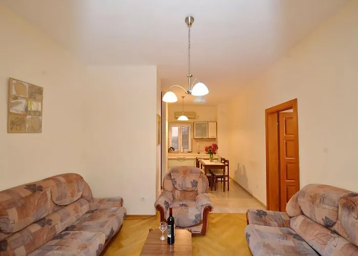 Apartment Cathedral